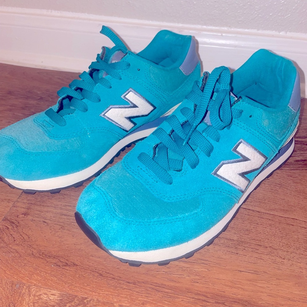 Balance 574 Retro Teal Blue Sneakers Size 8